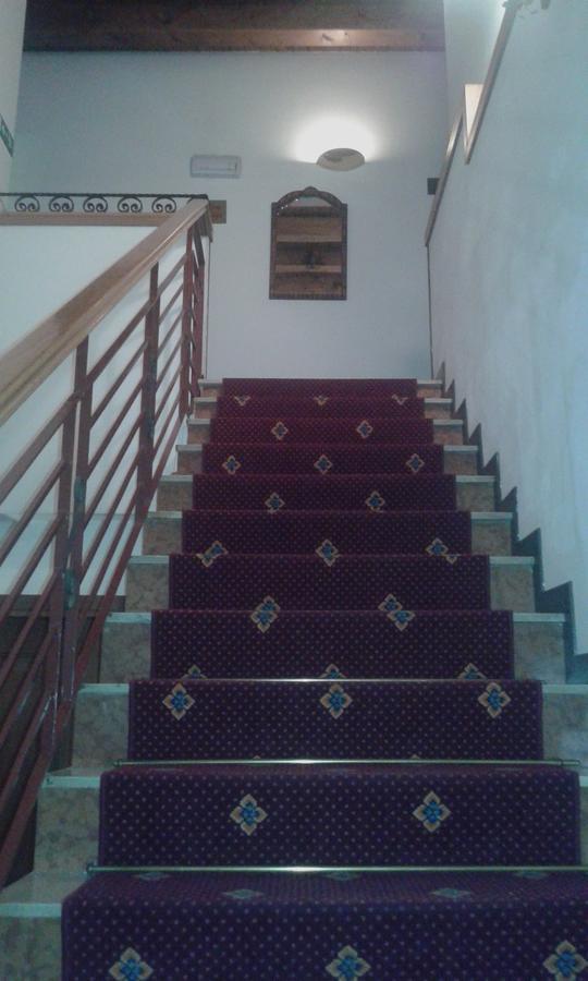 Albergo Ristorante Leon D'Oro 埃斯泰 外观 照片